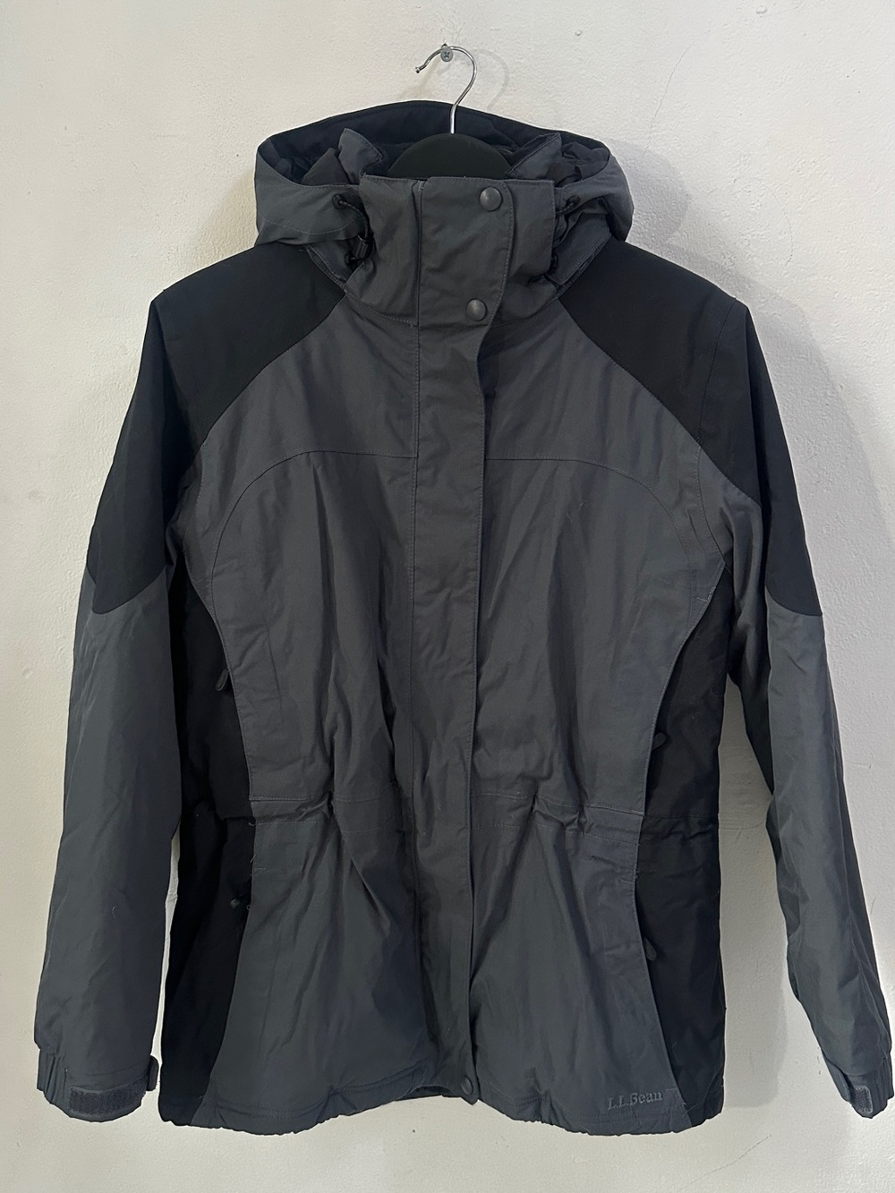 L.L.Bean Womens M PrimaLoft Hooded Insulated Jacket Gray Black Winter Coat